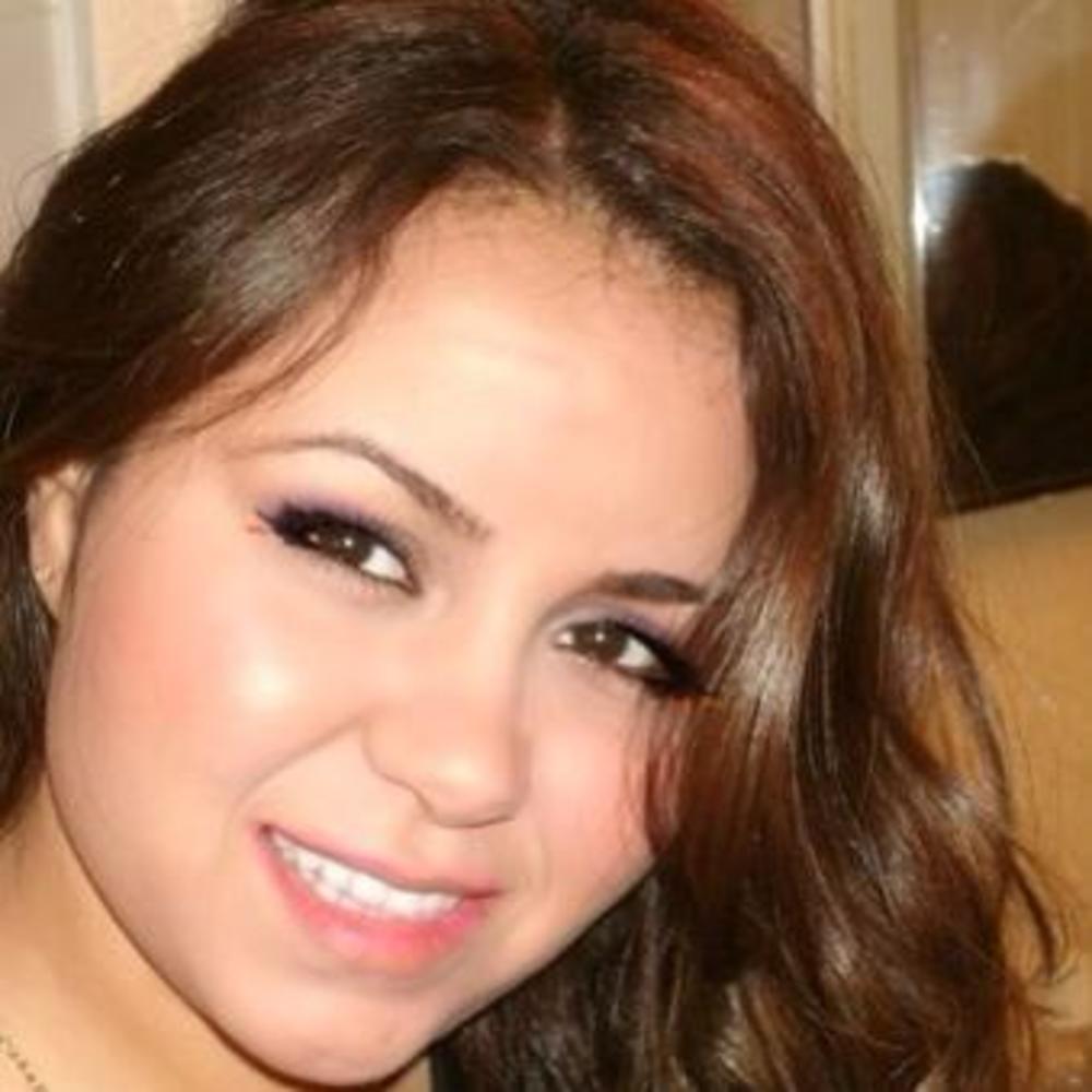 Meet your Posher, Leila